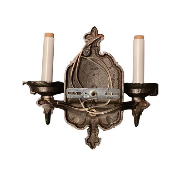 A Pair of Vintage Gothic Iron Wall Sconce Two Candle Lights Fleur de lis - Picture 3 of 8